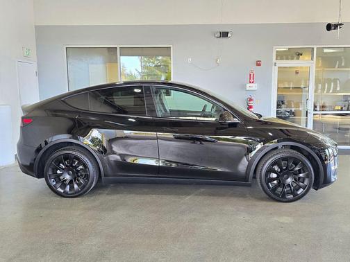 Solid Black 2023 Tesla Model Y Long Range Dual Motor All-Wheel Drive