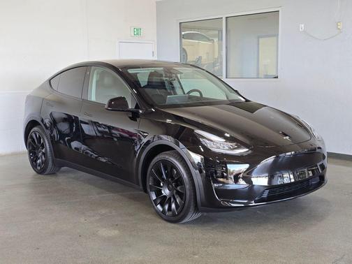Solid Black 2023 Tesla Model Y Long Range Dual Motor All-Wheel Drive