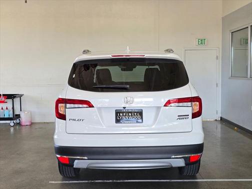 2021 Honda Pilot Touring 8-Passenger