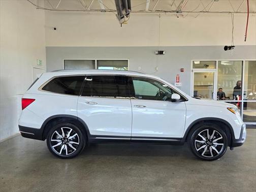 2021 Honda Pilot Touring 8-Passenger