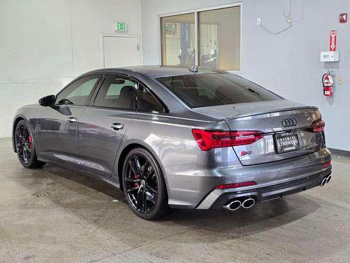 2021 Audi S6 2.9T Prestige