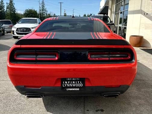 2016 Dodge Challenger R/T Scat Pack