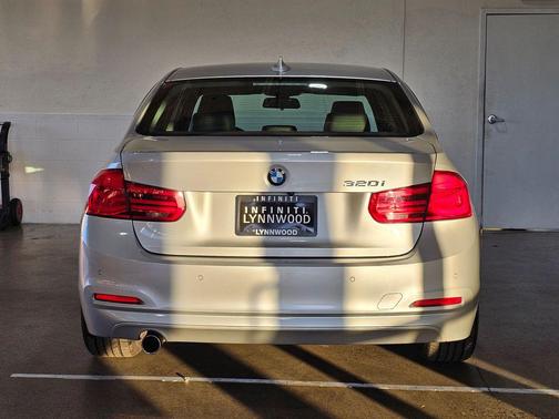 2016 BMW 320 i