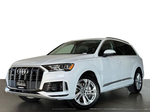 2022 Audi Q7 55 Premium Plus