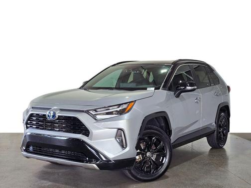 2024 Toyota RAV4 Hybrid SE