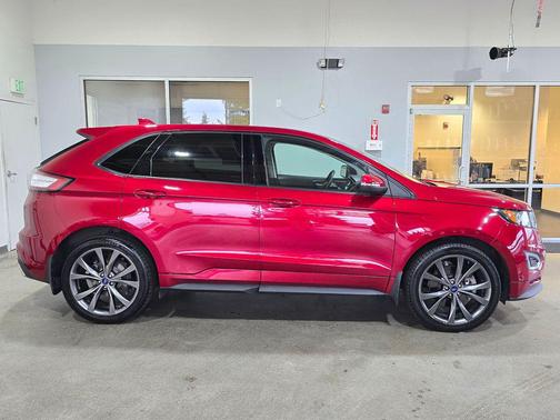 2018 Ford Edge Sport