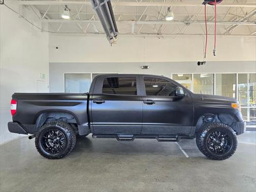 2017 Toyota Tundra SR5