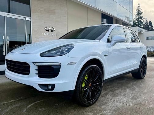 2017 Porsche Cayenne Cayenne S E-Hybrid Platinum Edition
