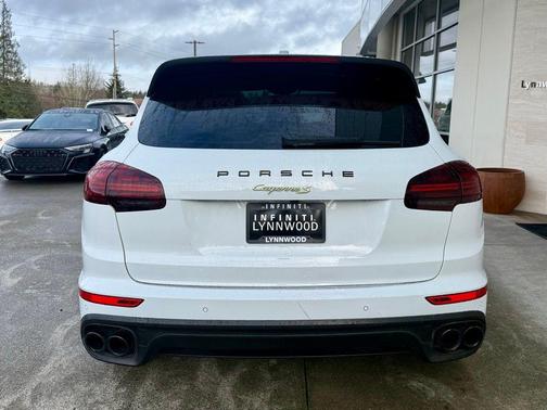 2017 Porsche Cayenne Cayenne S E-Hybrid Platinum Edition