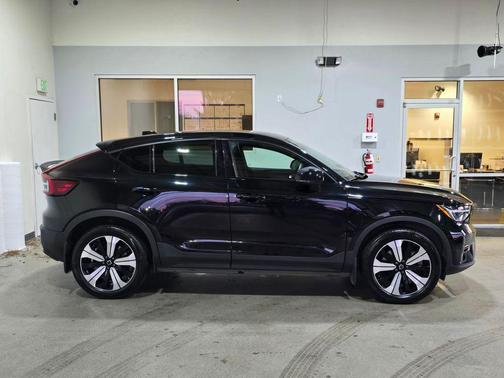 2023 Volvo C40 Recharge Pure Electric Twin Plus