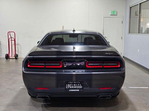 2016 Dodge Challenger SRT 392