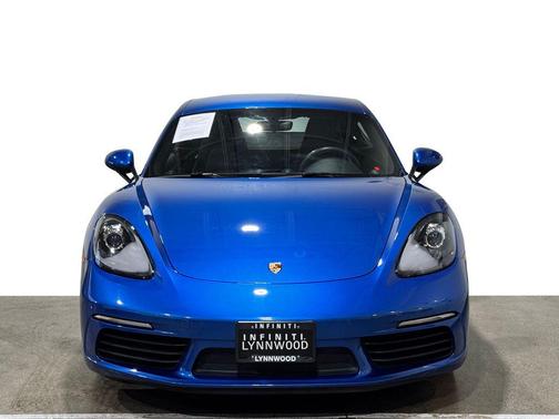2018 Porsche 718 Cayman Base