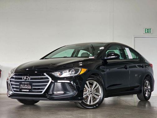 Phantom Black 2018 Hyundai ELANTRA SEL