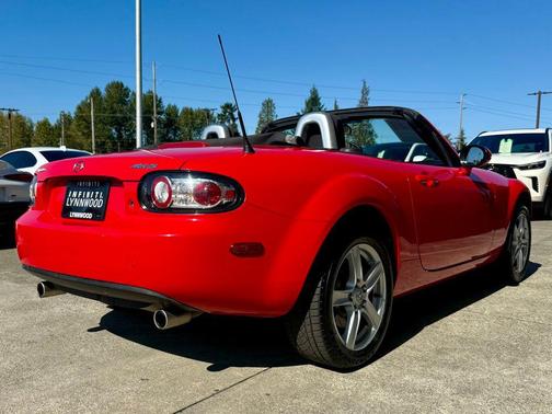 2006 Mazda MX-5 Miata Touring