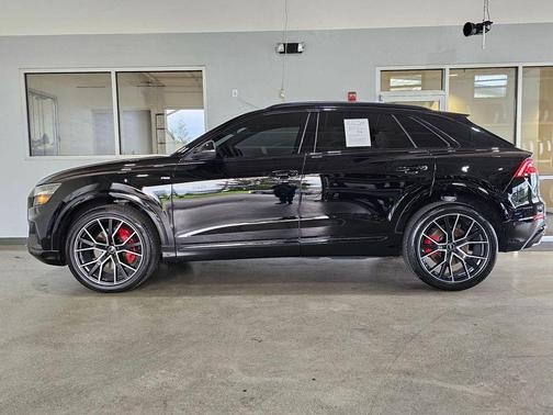 Night Black 2021 Audi Q8 55 Prestige
