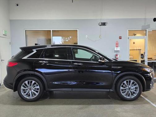 2025 INFINITI QX50 Pure AWD
