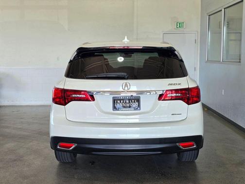 White Diamond Pearl 2016 Acura MDX 3.5L w/Technology Package
