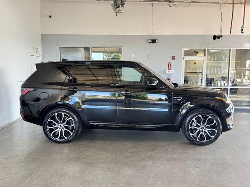 2021 Land Rover Range Rover Sport HSE Silver Edition