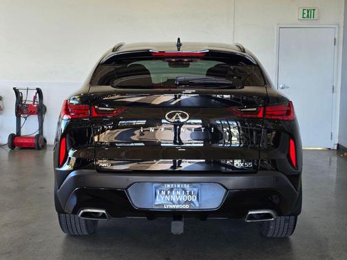 Black Obsidian 2025 INFINITI QX55 LUXE