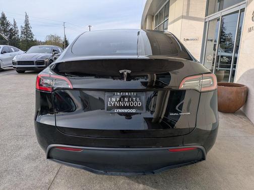 Black 2022 Tesla Model Y Long Range Dual Motor All-Wheel Drive