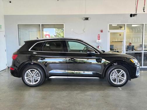 2024 Audi Q5 55 S line Prestige
