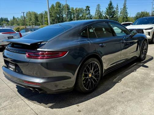 2018 Porsche Panamera E-Hybrid 4