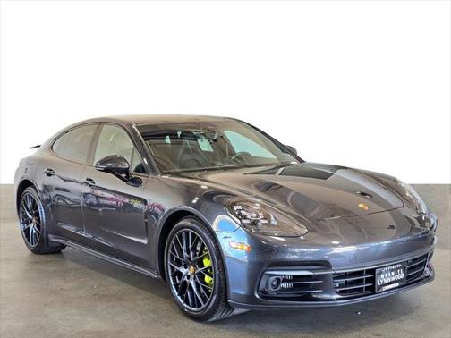 2018 Porsche Panamera E-Hybrid 4