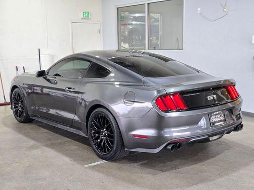 2017 Ford Mustang GT Premium