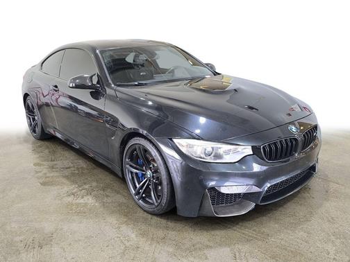 Black Sapphire Metallic 2016 BMW M4 Base