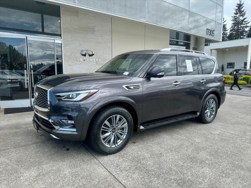 2022 INFINITI QX80 Luxe