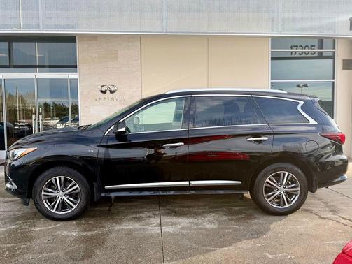 2017 INFINITI QX60 Base