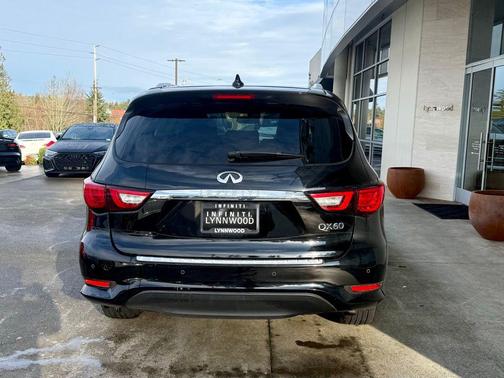 2017 INFINITI QX60 Base