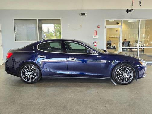 2015 Maserati Ghibli Base