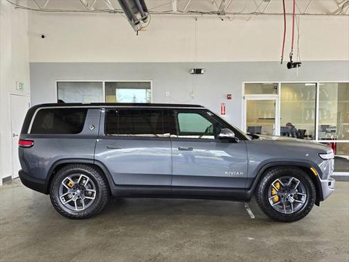 2022 Rivian R1S Launch Edition