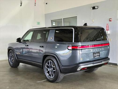 2022 Rivian R1S Launch Edition