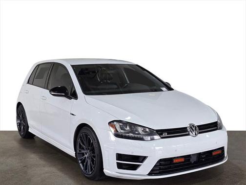2016 Volkswagen Golf R 4-Door