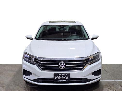 2022 Volkswagen Passat 2.0T SE