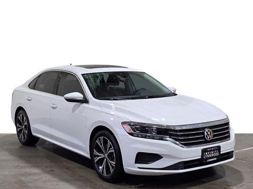2022 Volkswagen Passat 2.0T SE