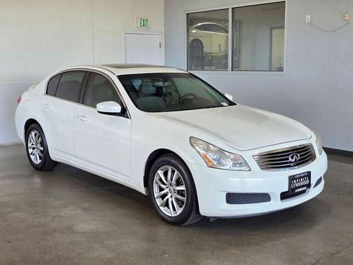 Moonlight White Pearl 2009 INFINITI G37x Base