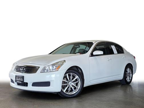 Moonlight White Pearl 2009 INFINITI G37x Base