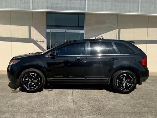 Tuxedo Black Metallic 2013 Ford Edge Limited