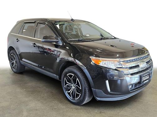 Tuxedo Black Metallic 2013 Ford Edge Limited