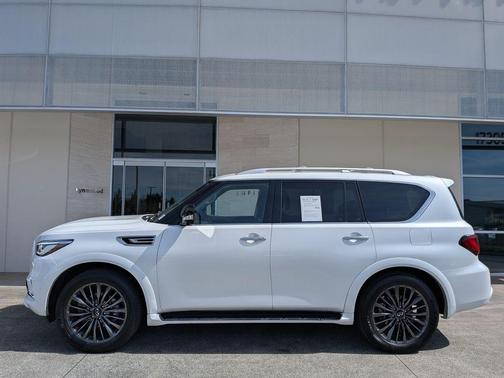Moonstone White 2023 INFINITI QX80 PREMIUM SELECT AWD