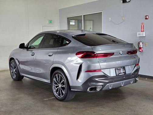 2024 BMW X6 xDrive40i