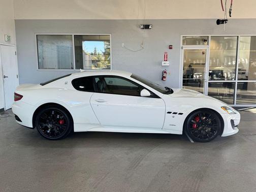 2014 Maserati GranTurismo Sport