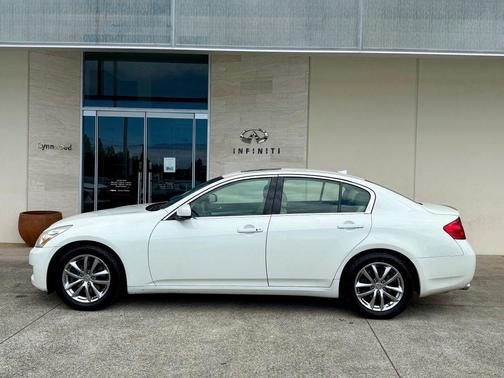 Ivory Pearl 2008 INFINITI G35 Journey