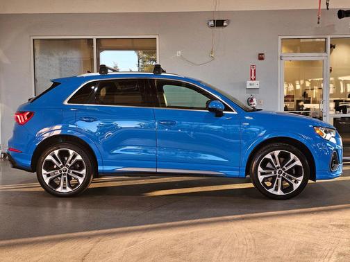 2019 Audi Q3 2.0T S line Prestige