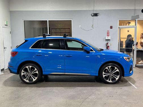 2019 Audi Q3 2.0T S line Prestige