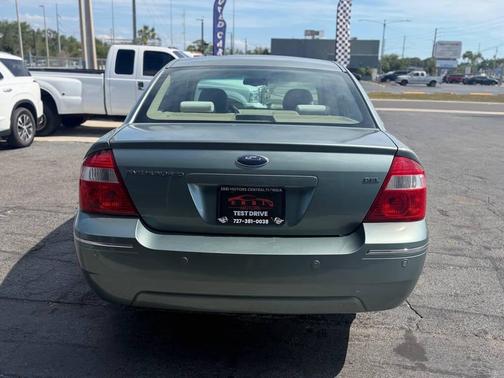 Titanium Green Clearcoat Metallic 2005 Ford Five Hundred SEL