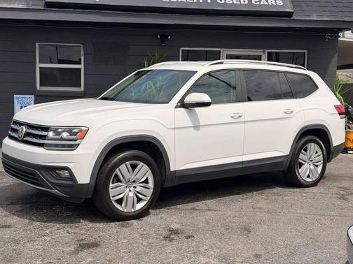 Pure White 2019 Volkswagen Atlas 3.6L SE w/Technology